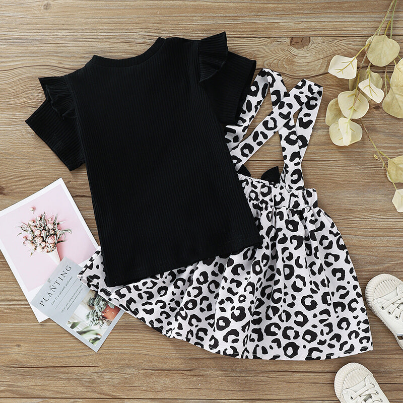 Girls Letter Graphic T-Shirt and Leopard Pinafore Skirt Set